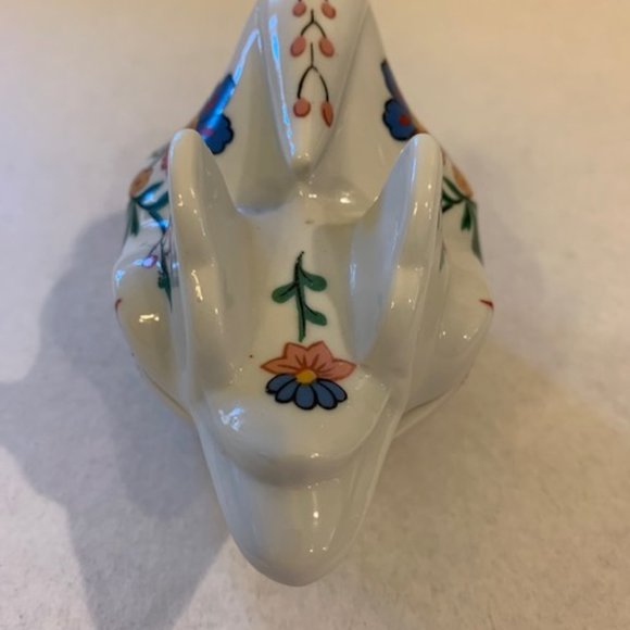 Porcelain Bird Prestige MCML XXX1 Trinket Jewelry Box Hand Painted Flower Design - Picture 5 of 10